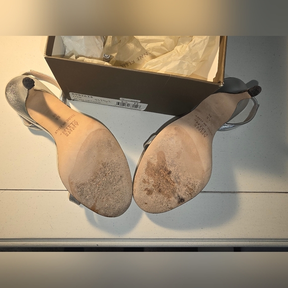 Ann klein  silver size 5.5 - Picture 2 of 8